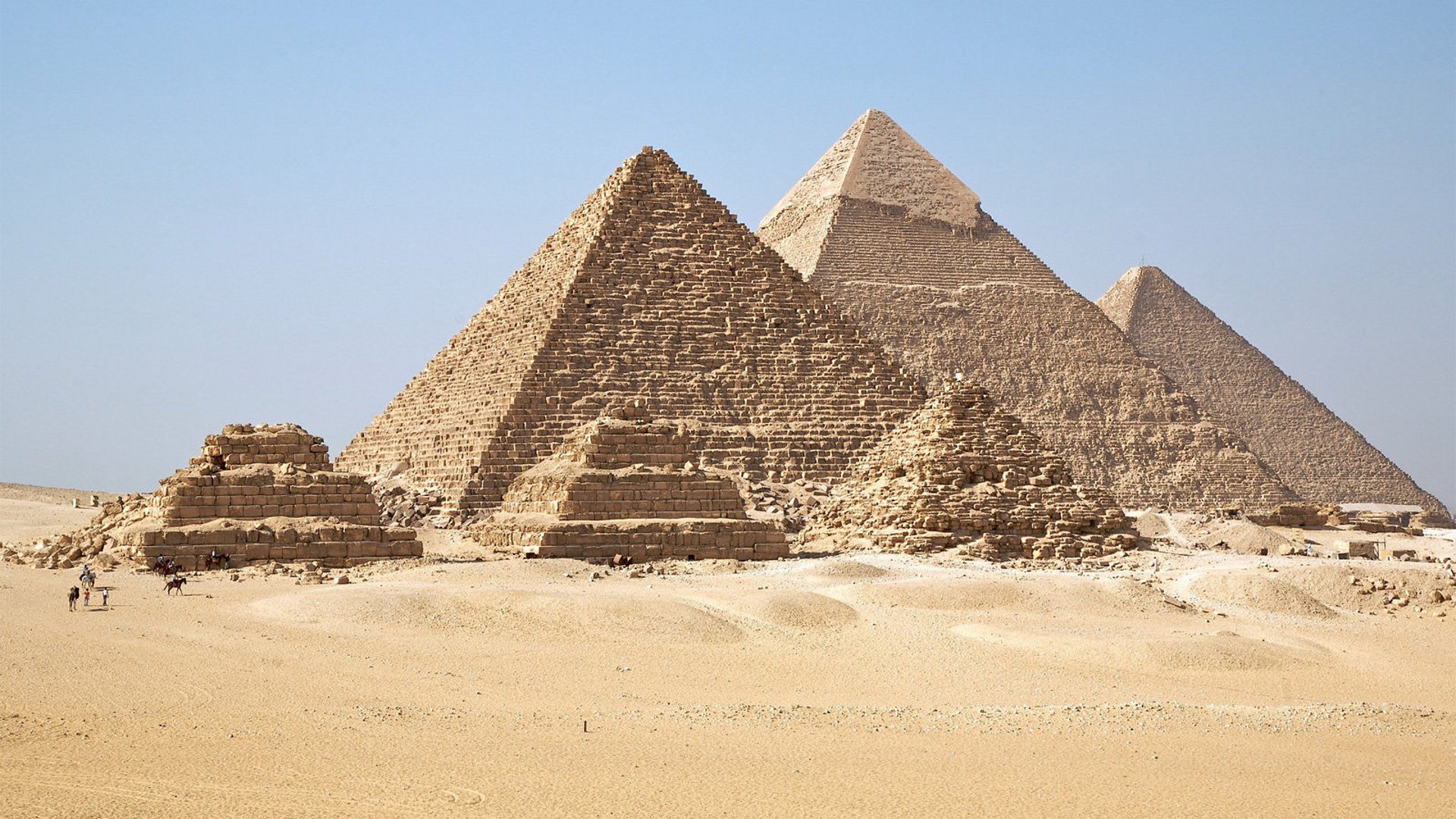 Что представляют собой египетские пирамиды. Пирамиды Гизы. Египетская пирамида Гиза. Каир пирамиды. Пирамиды Хеопса Хефрена и Микерина.