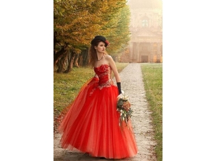 Платья красного цвета картинки