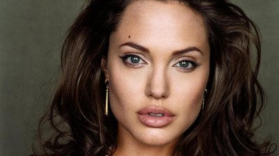 Анджелина Джоли на рабочий стол