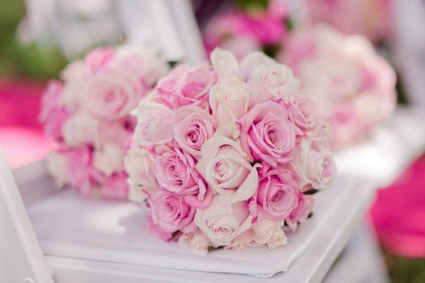 Букет из розовых цветов - фото. картинки