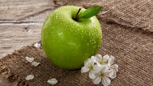 Зеленое яблоко обои на рабочий стол